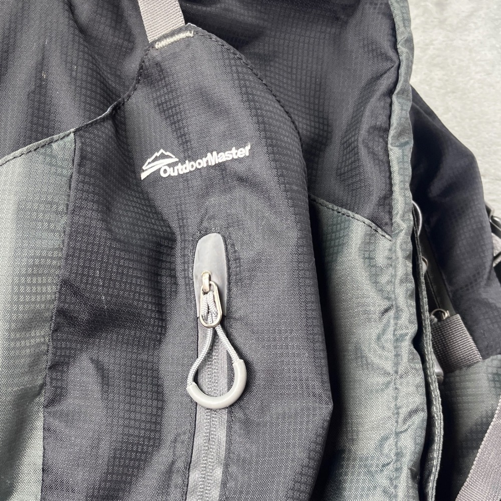 OutdoorMaster Backpack Hiking Daypack Lightweight… - image 6